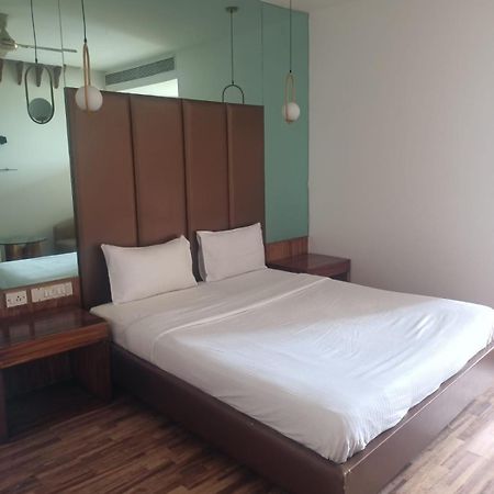 Purple Inn Mysuru Zewnętrze zdjęcie
