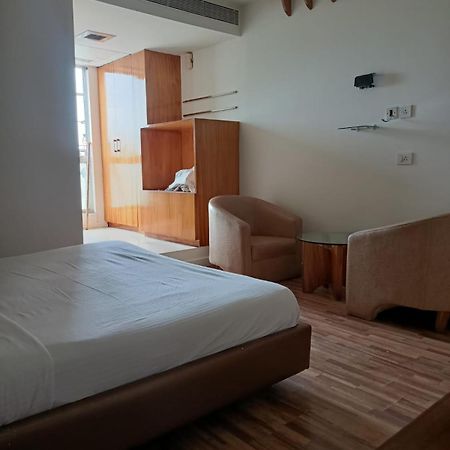 Purple Inn Mysuru Zewnętrze zdjęcie