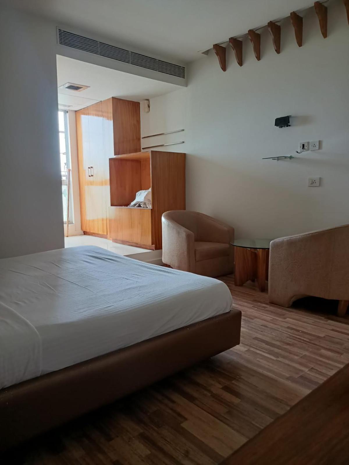 Purple Inn Mysuru Zewnętrze zdjęcie